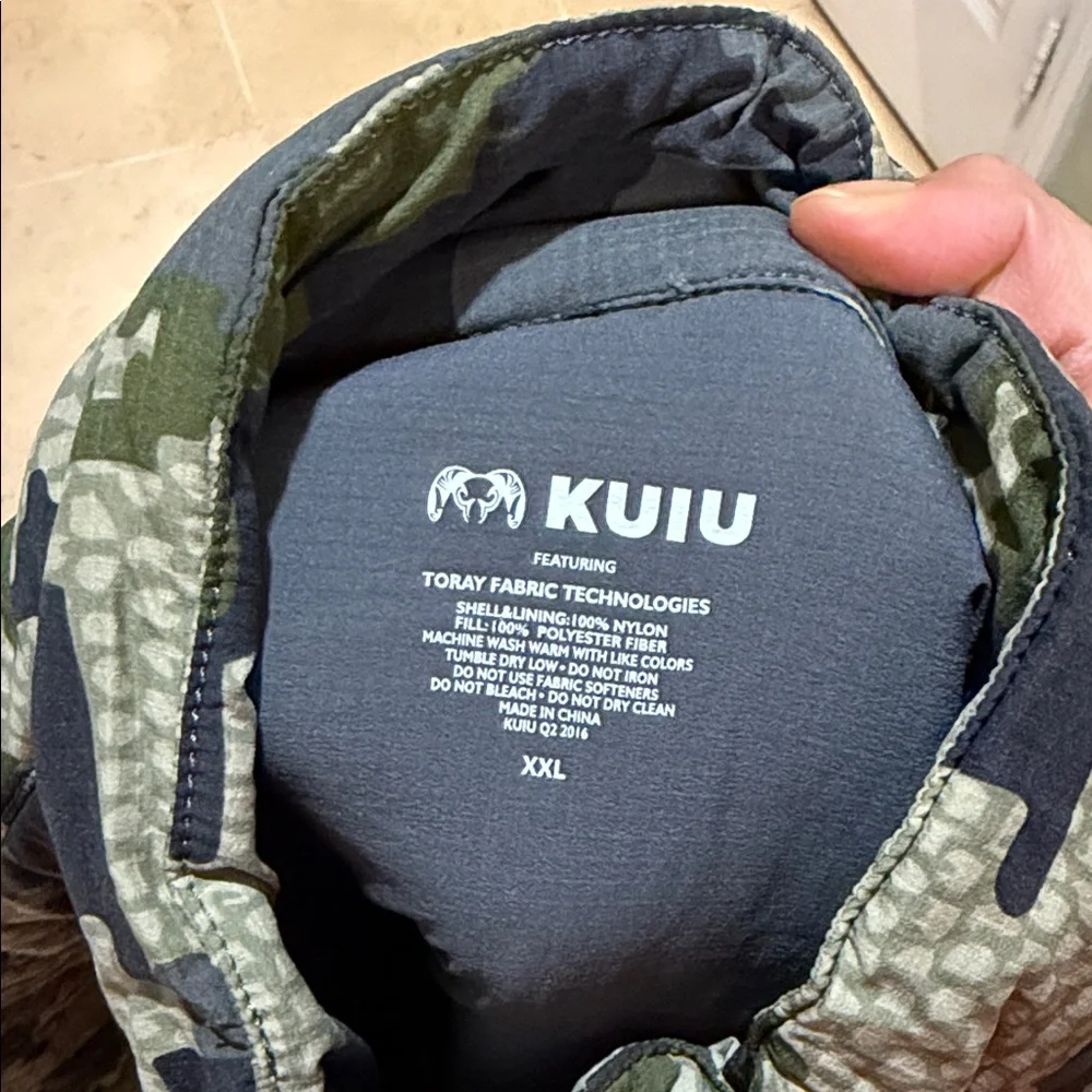KUIU Men's Hunting Camouflage Jacket - Olive and Charcoal